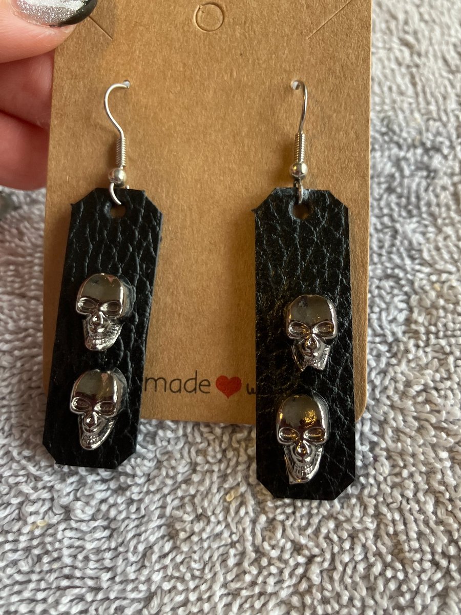 Pair Black Leather Earrings with 2 Gunmetal coloured Skull Heads