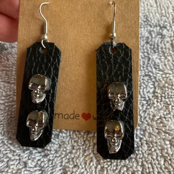 Pair Black Leather Earrings with 2 Gunmetal coloured Skull Heads