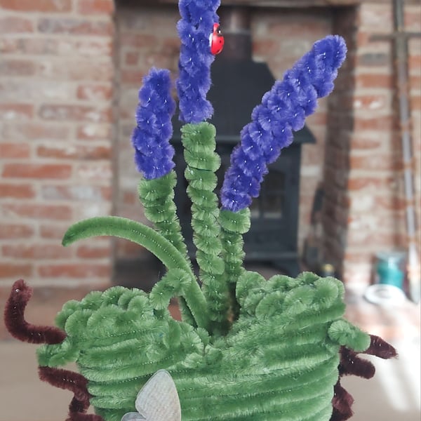 Handmade Lavender Pen Holder – Fuzzy Desk Organizer with Butterfly Drcoration 