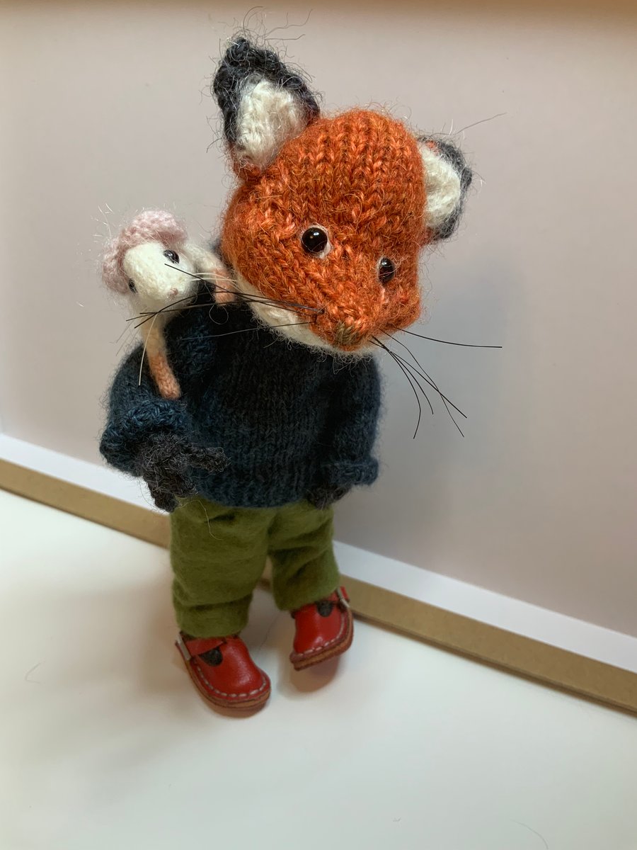 Hand Knitted Fox Doll with pet Mouse - Dot Pebbles Pattern