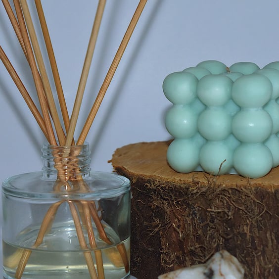 Herbal Zest Scented Green Asthecially Pleasing Soy Wax Bubble Candle