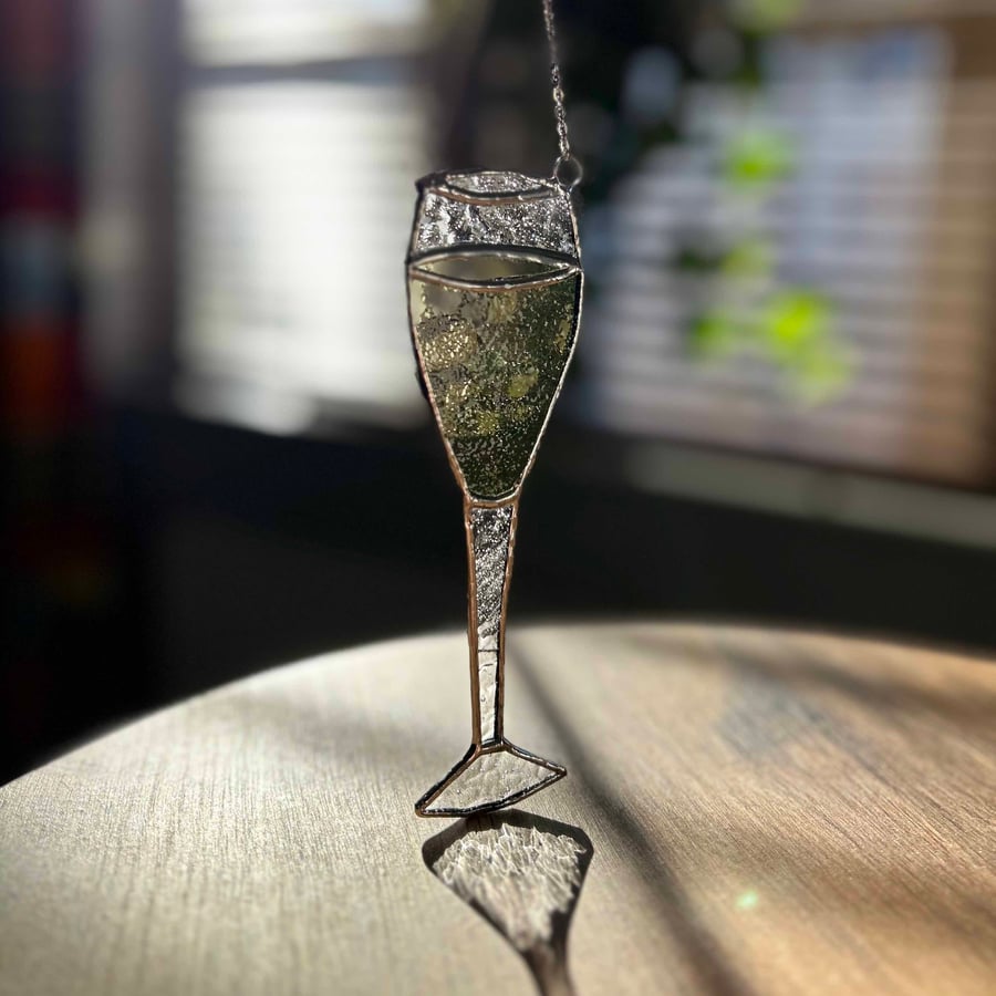 Everlasting Classic Prosecco stained glass suncatcher ornament