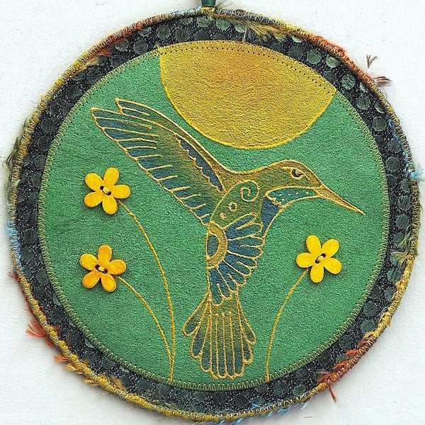 HBPM323 - Hummingbird Mandala Wall Hanging-17.5cm diameter - Green-Yellow-Gold
