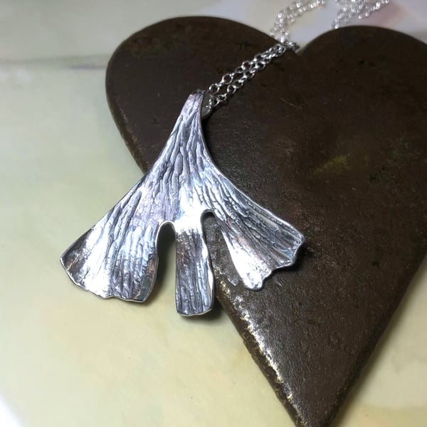  Ginko Leaf Pendant in Silver