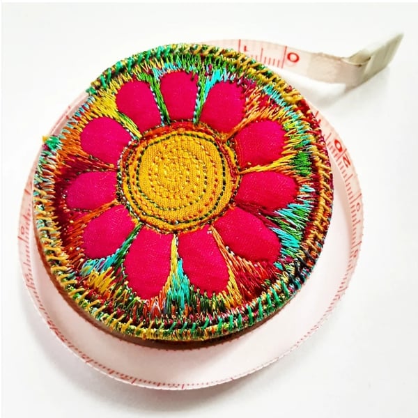 Free Machine Embroidery Retractable Tape Measure 