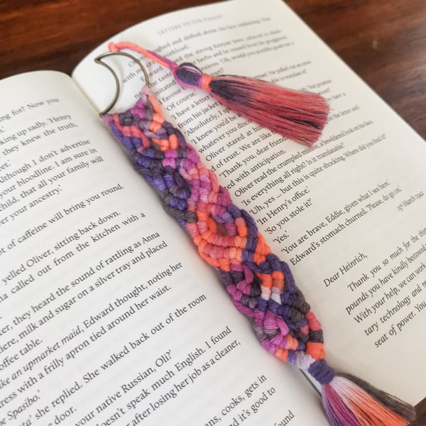 Bookmark - macrame, for bookworm, boho inspired accessories - sunset