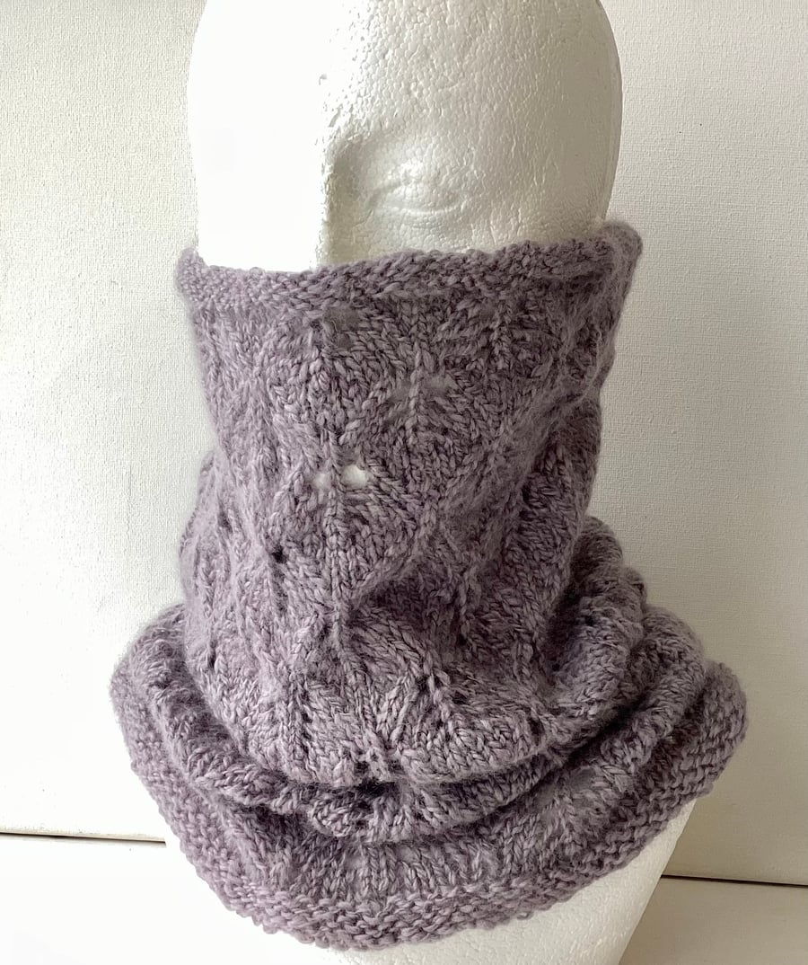 Cowl, Snood, Neckwarmer, Handspun, Knitted, Supersoft, Lacy, Grey, Merino Wool