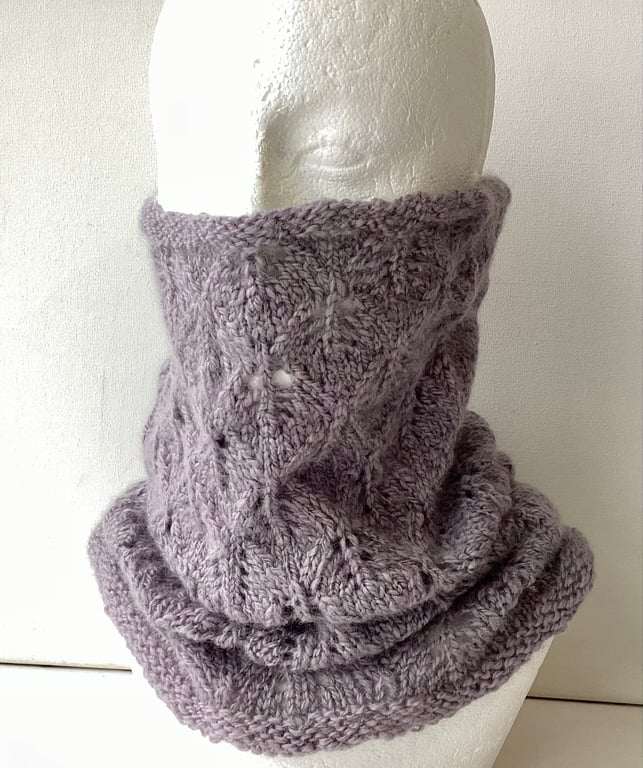 Cowl, Snood, Neckwarmer, Handspun, Knitted, Supersoft, Lacy, Grey, Merino Wool