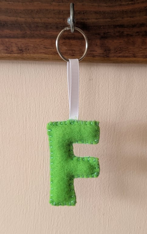 Handmade felt alphabet letter keyring F