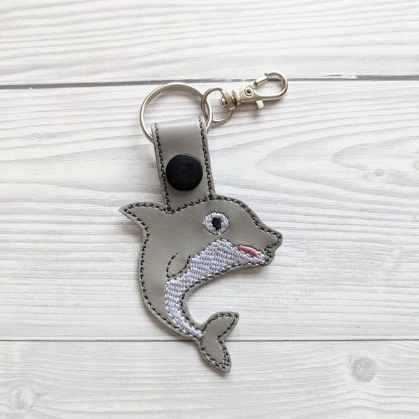 Cute  dolphin keyring