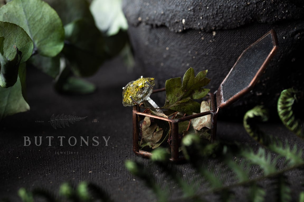 Lichen Ring Herkimer Diamond Resin Ring Raw Crystal Cocktail Ring Statement Ring