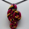 Funky pendant twist 