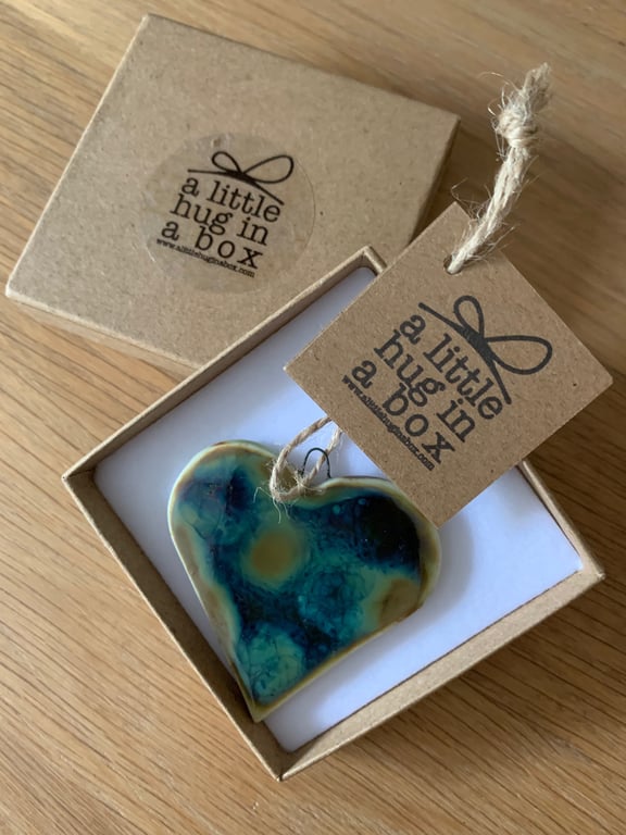  A Little Hug in a Box Hand Made Green Tortoiseshell Speckled Porcelain Heart  