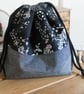 Drawstring project bag made with elegant monochrome fabrics in glamorous shades  - Image 5