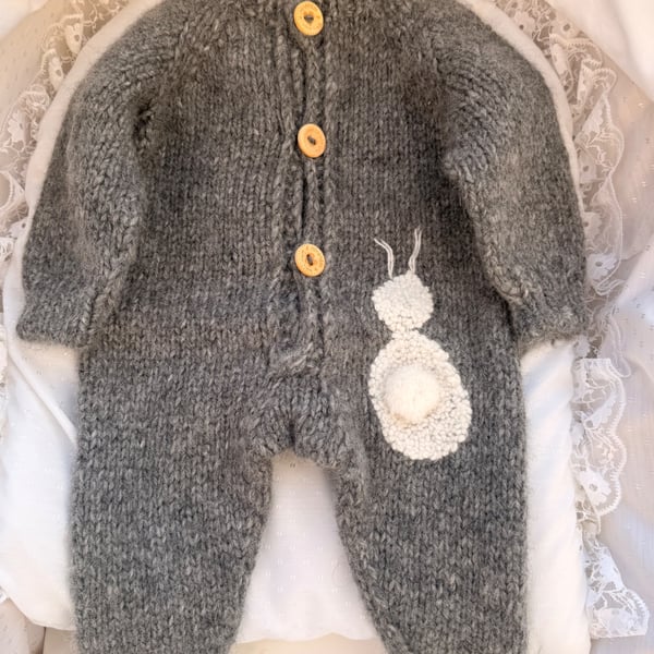 Knitting romper 