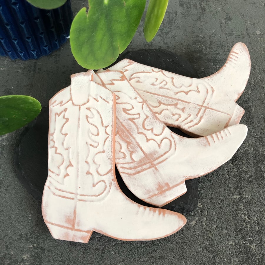 Scented ceramic drawer freshener - cowboy boot
