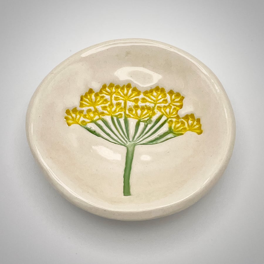 NEW! Ceramic ring dish with cow parsley design