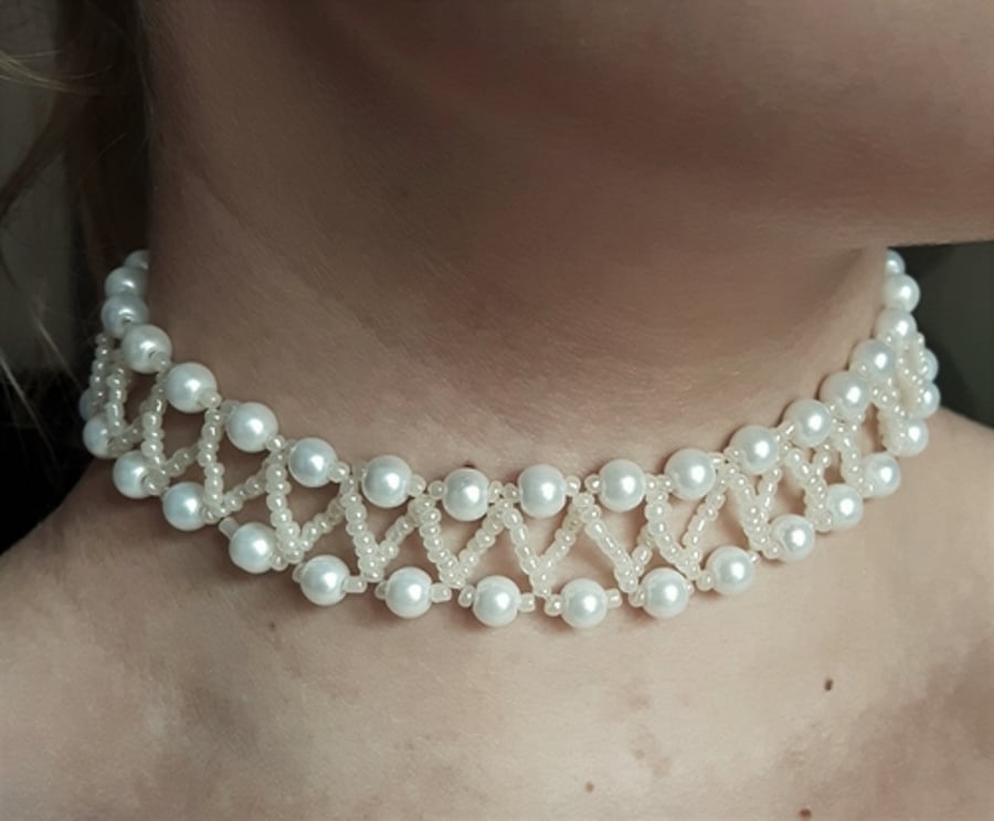 White Glass Pearl & seed Bead Choker Necklace