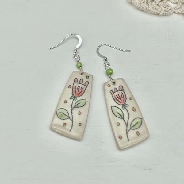 Pretty Handmade Drop Dangly Flower Earrings - Red Green Dots - Ideal Gift E04