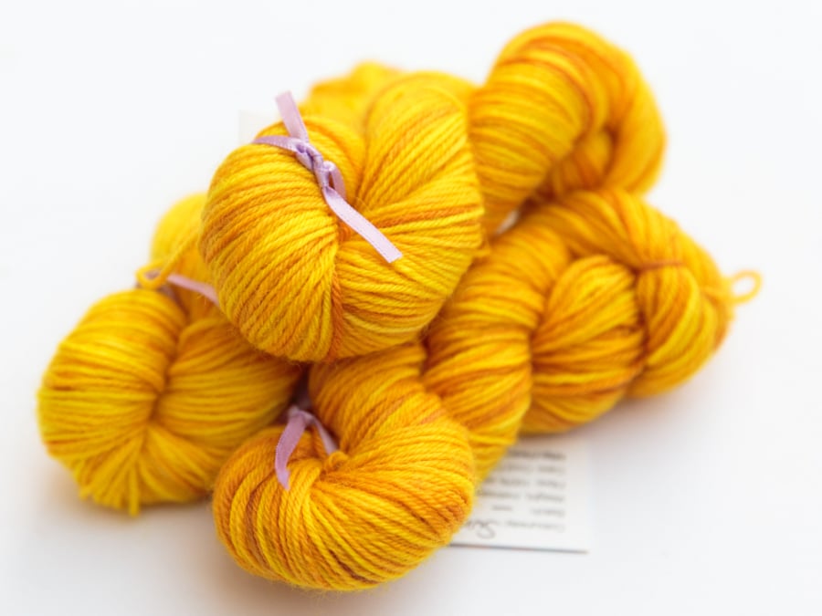 SALE: Sun - Superwash Bluefaced Leicester 4 ply 20g mini skeins