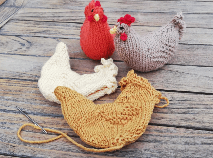 Pattern Ruffles the Hen