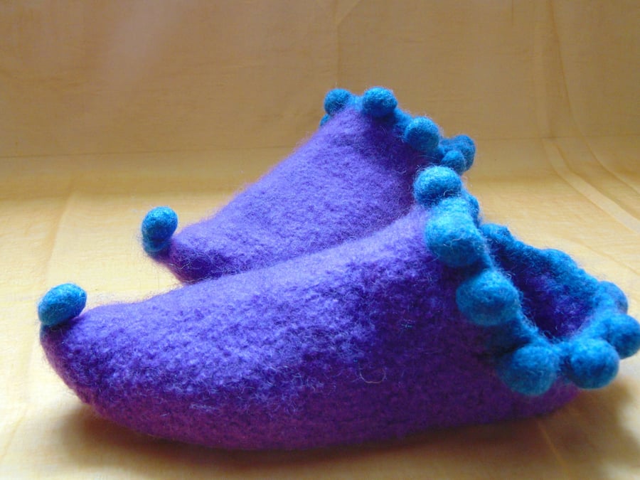 Childrens felt slippers, elf slippers in child sizes