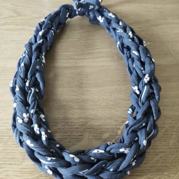 T-shirt yarn Necklace