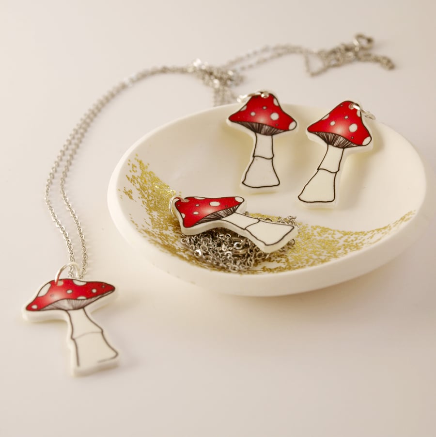 Little Toadstool Necklace