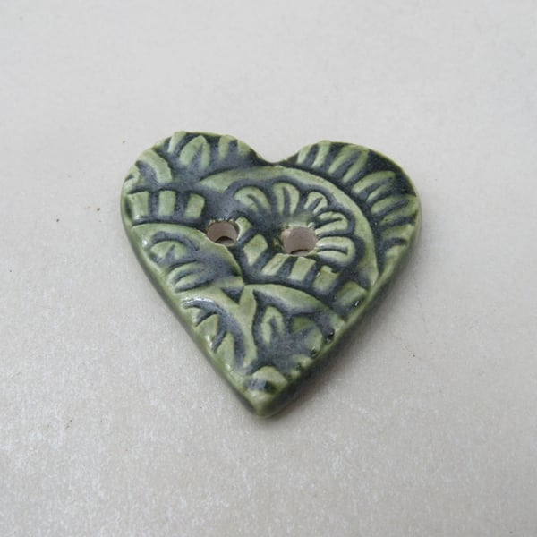 Medium Forest Green Floral Texture Heart Shaped Ceramic Button