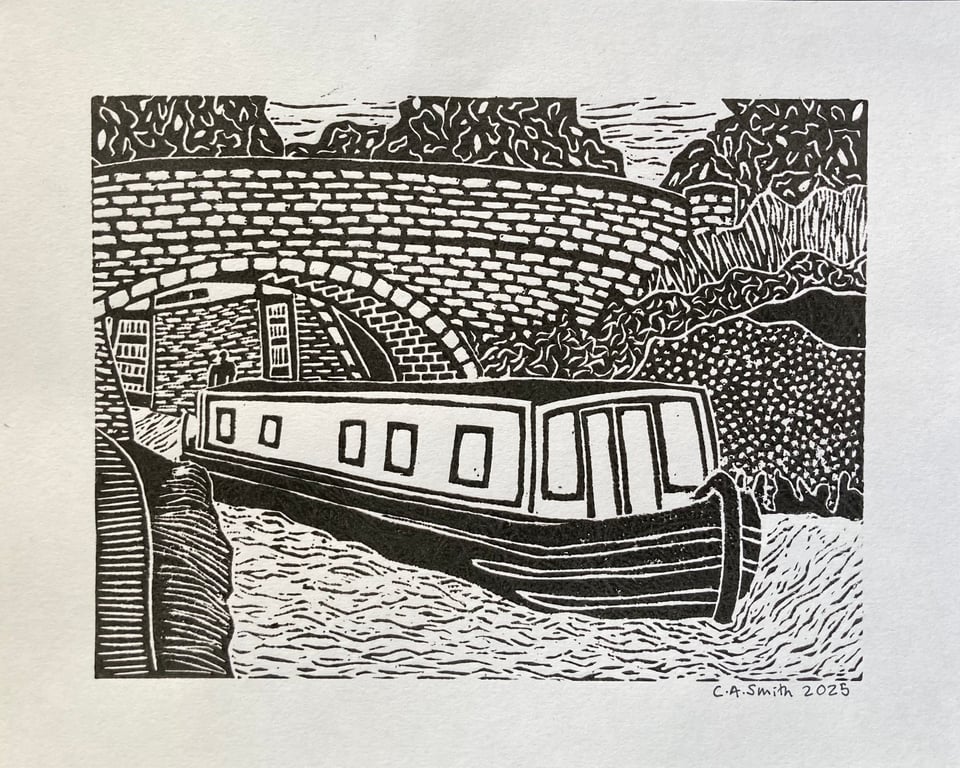 Narrow boat on the go