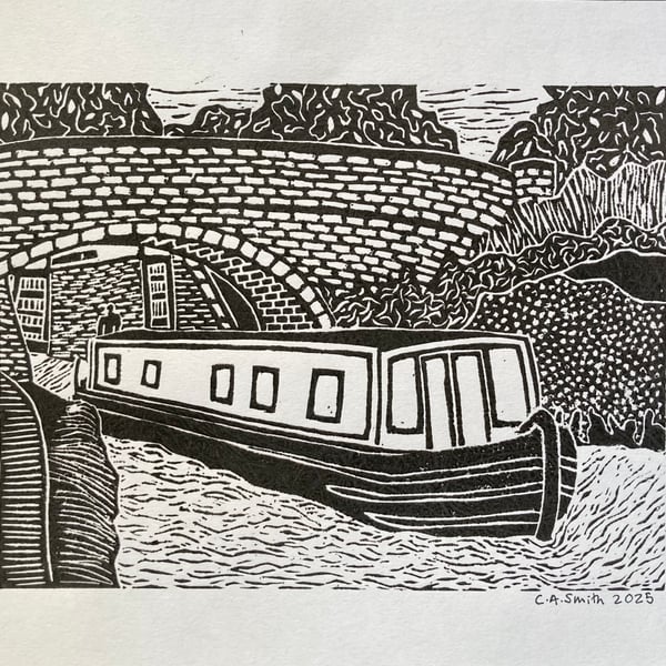 Narrow boat on the go