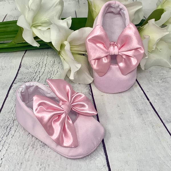 Pink Baby Girl Shoes,Pink Satin Baby shoes,Flower girl Shoes,1st Birthday Shoes,