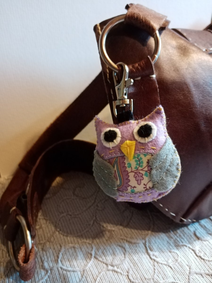 Lilac Felt Owl Stuffy Bag Charm Keyring