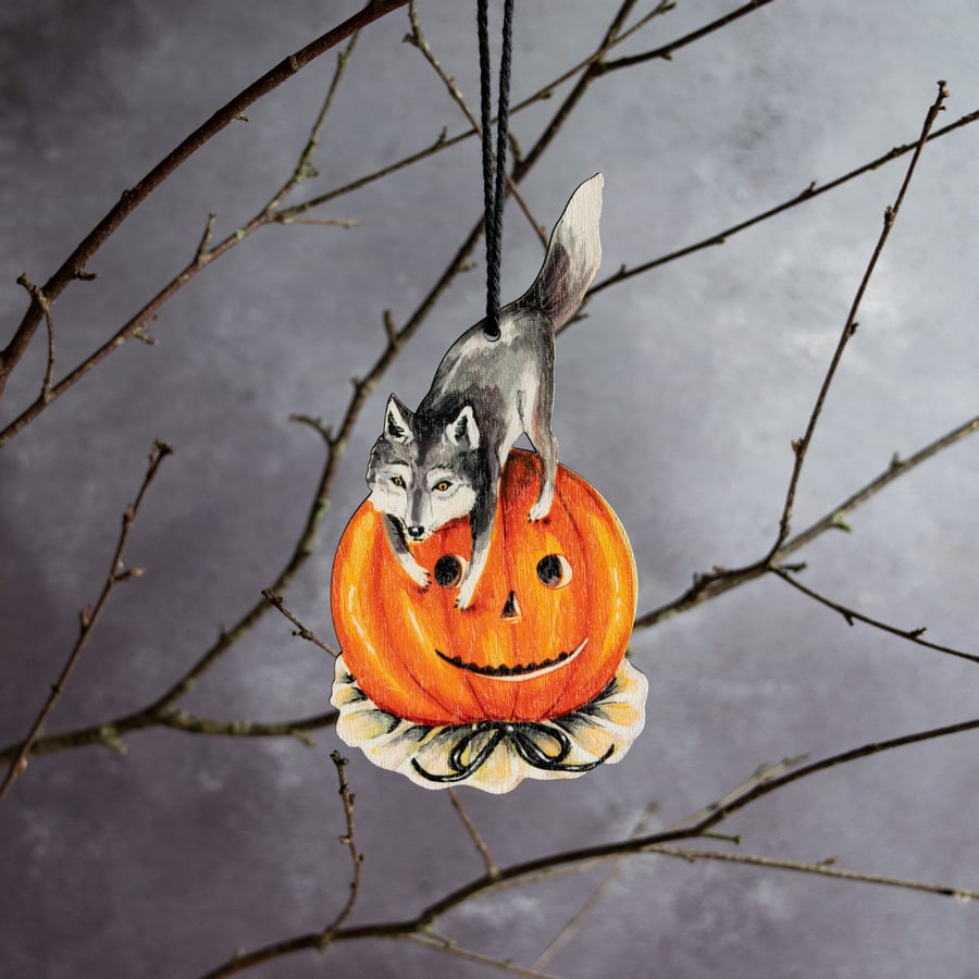 Halloween pumpkin and wolf wooden decoration
