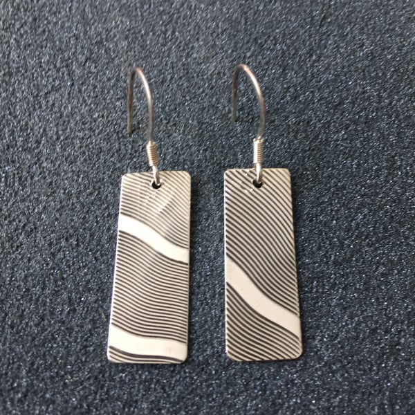 Oblong, two sunbeams, engine turned pattern, silver earrings