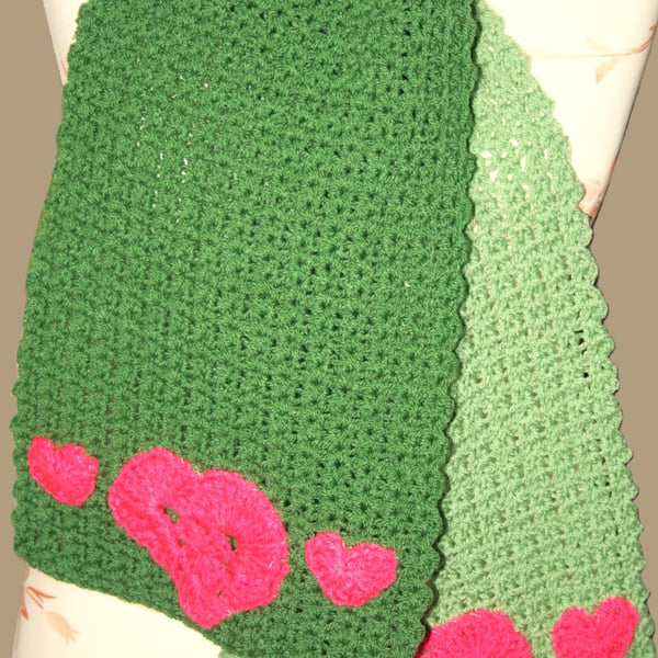 Pretty Crochet Heart Scarf 