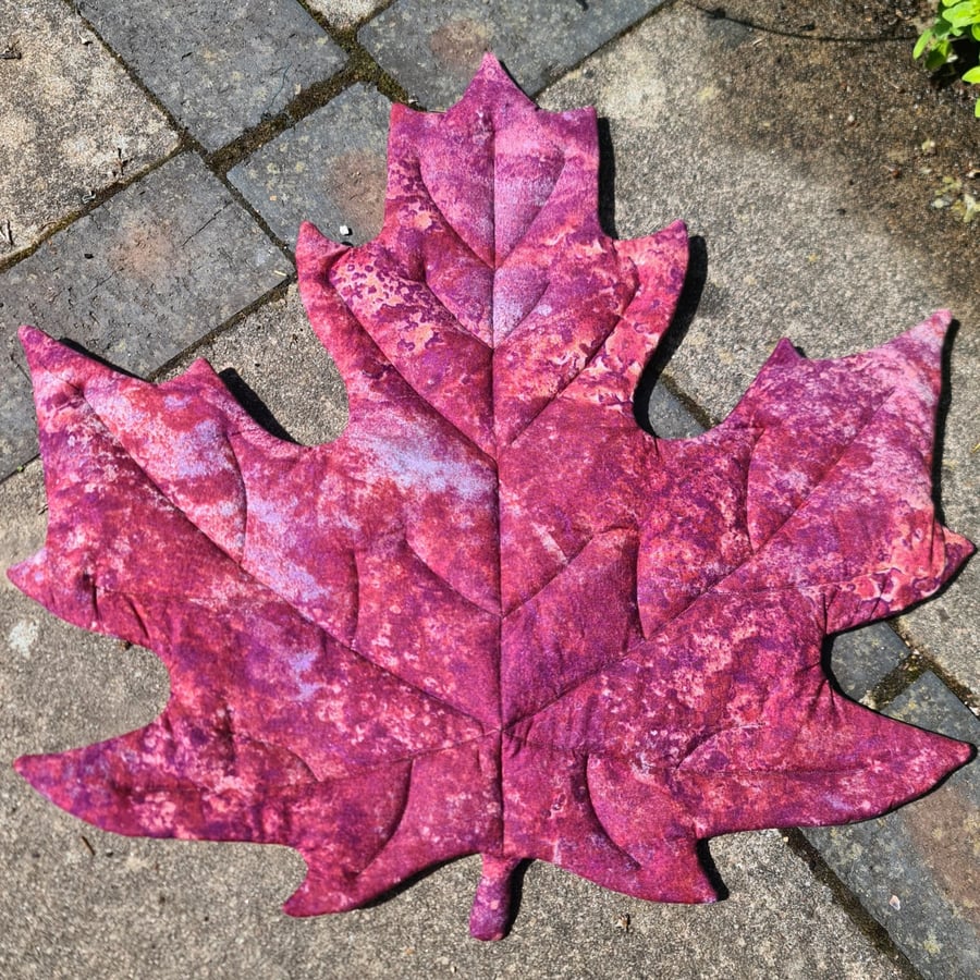 Maple Leaf Mat - Red