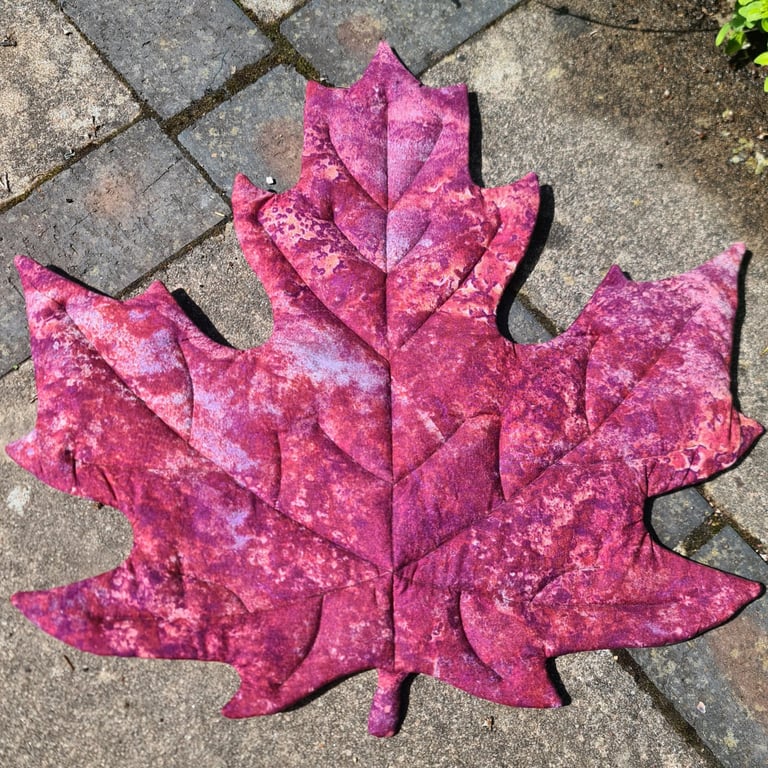 Maple Leaf Mat - Red