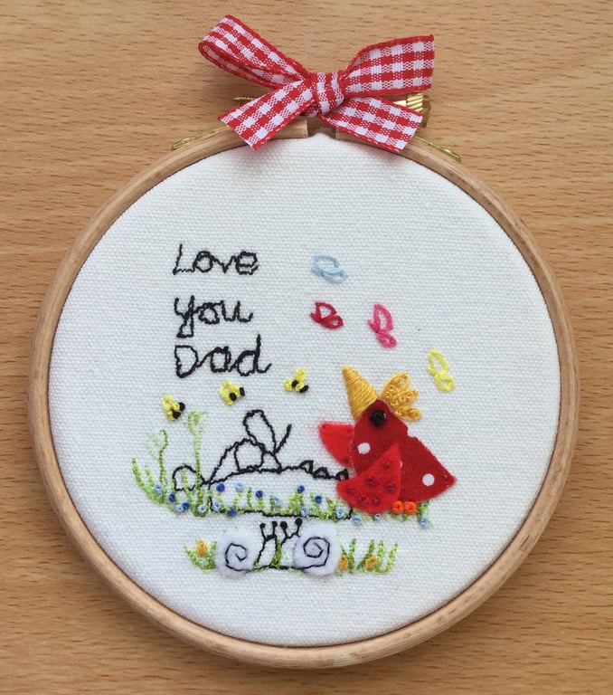 Embroidered hoop art "Love you Dad"