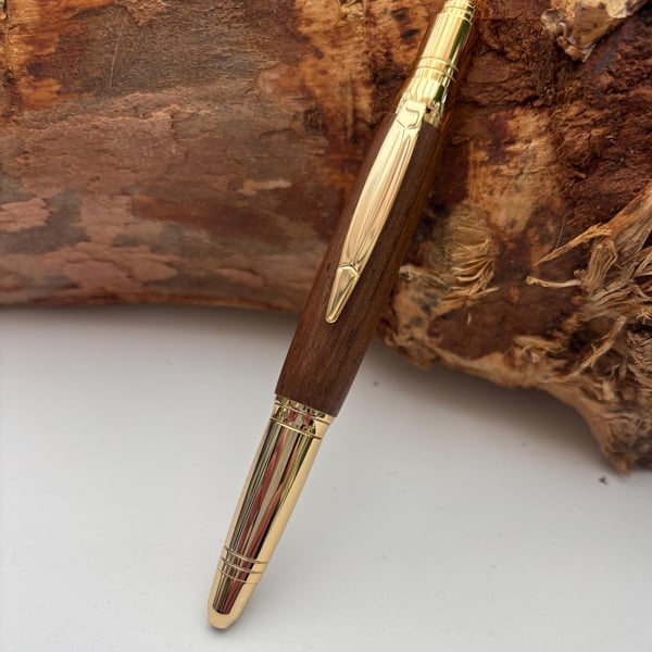Very Rare Ship RRS Discovery Oak Ballpoint Pen, Historic Polar Expedition