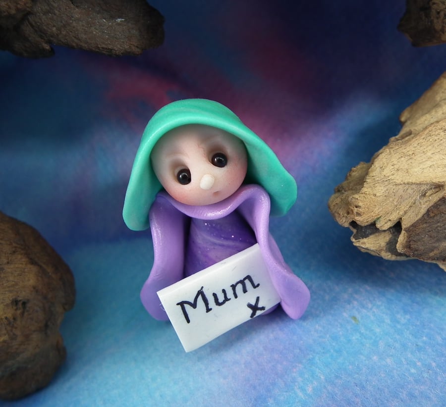Tiny 'Mia' Mother's Day Gnome with 'Mum Card' 1.5" OOAK Sculpt by Ann Galvin