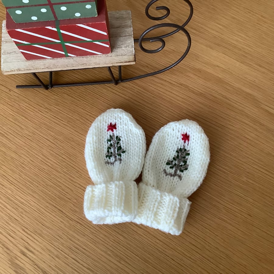 Hand Knitted Baby Mittens 0-6 Months