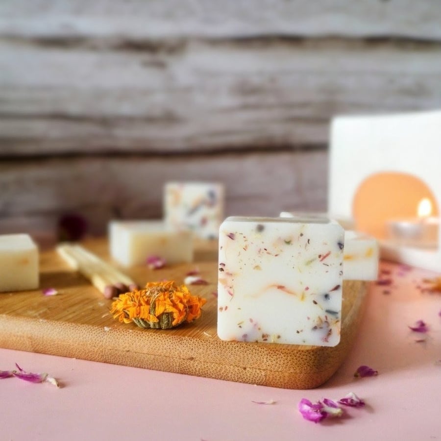 Mango & Passionfruit Botanical Soy Wax Melts - Scented Wax Melts - Handmade