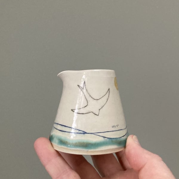 Ceramic handmade pourer jug - Swift mustard moon