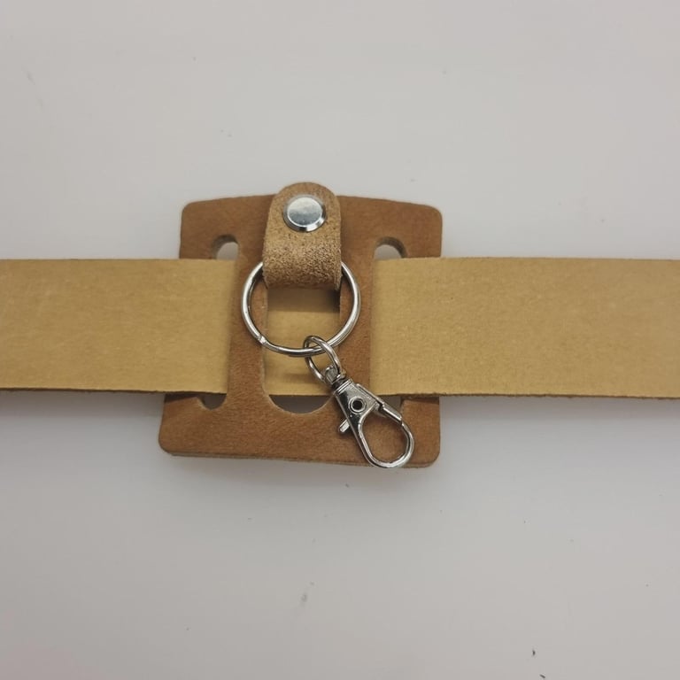 Tan new Buck Genuine Handmade Leather Keychain Belt Clip Key Holder Keyring