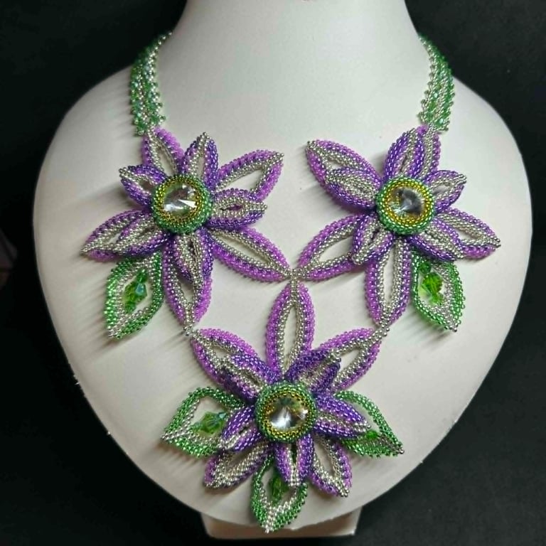 Festival handmade flower seed bead necklace with Crystals
