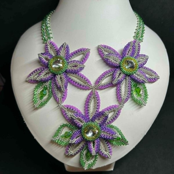 Festival handmade flower seed bead necklace with Crystals