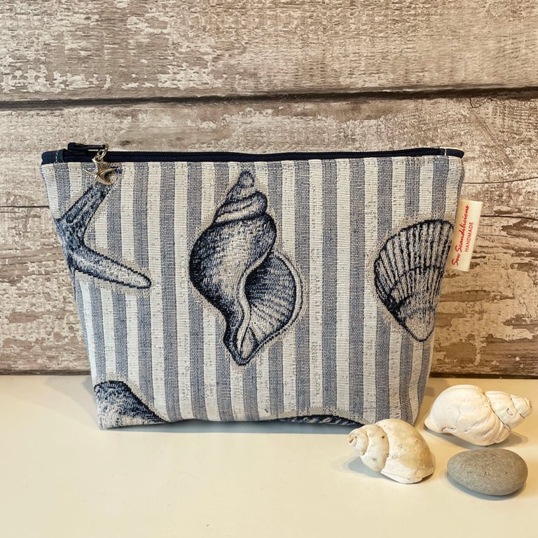 Seaside Beach inspired Make Up bag with Seashells, Starfish & Stripes l Blue