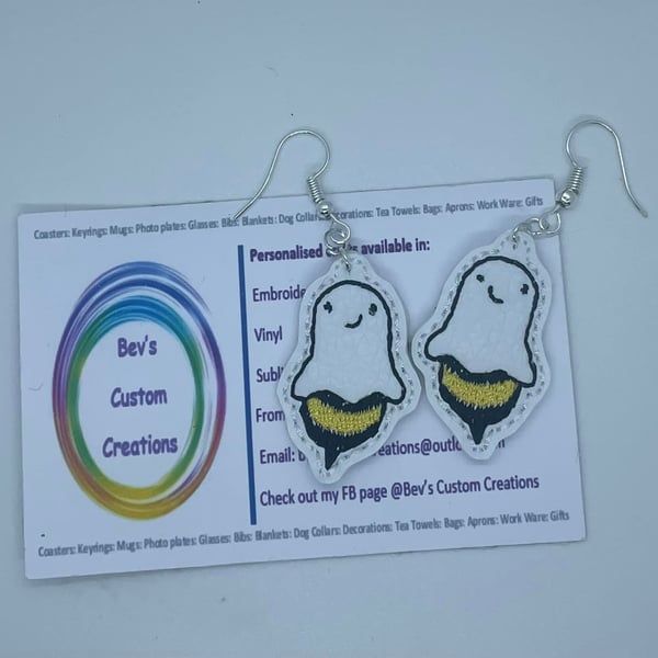 Embroidered Earrings - Boo Bees White