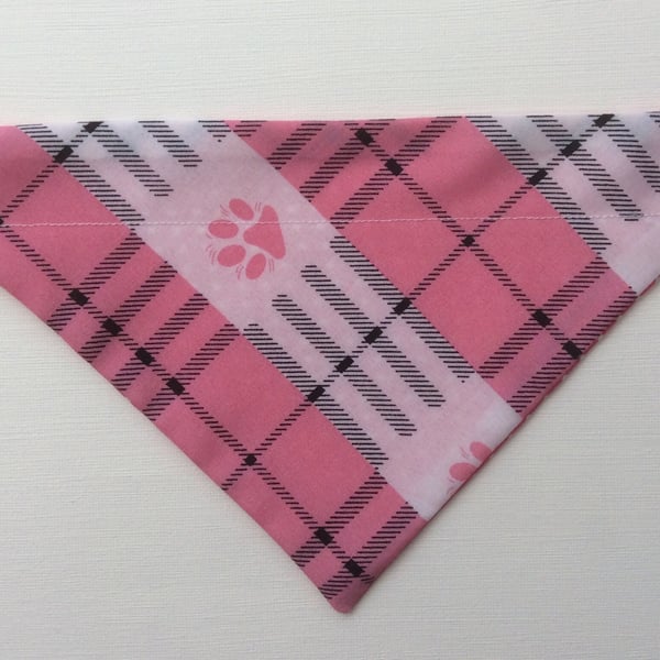 Reversible, over the collar bandana for small dog, pink